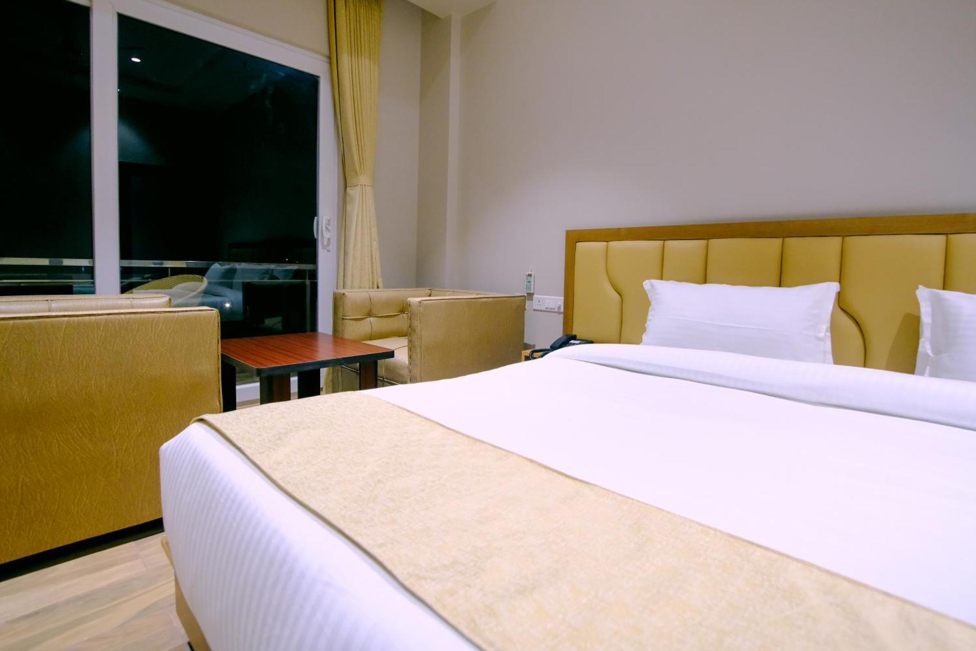 Finn'S Weaver Resort, Kāziranga מראה חיצוני תמונה