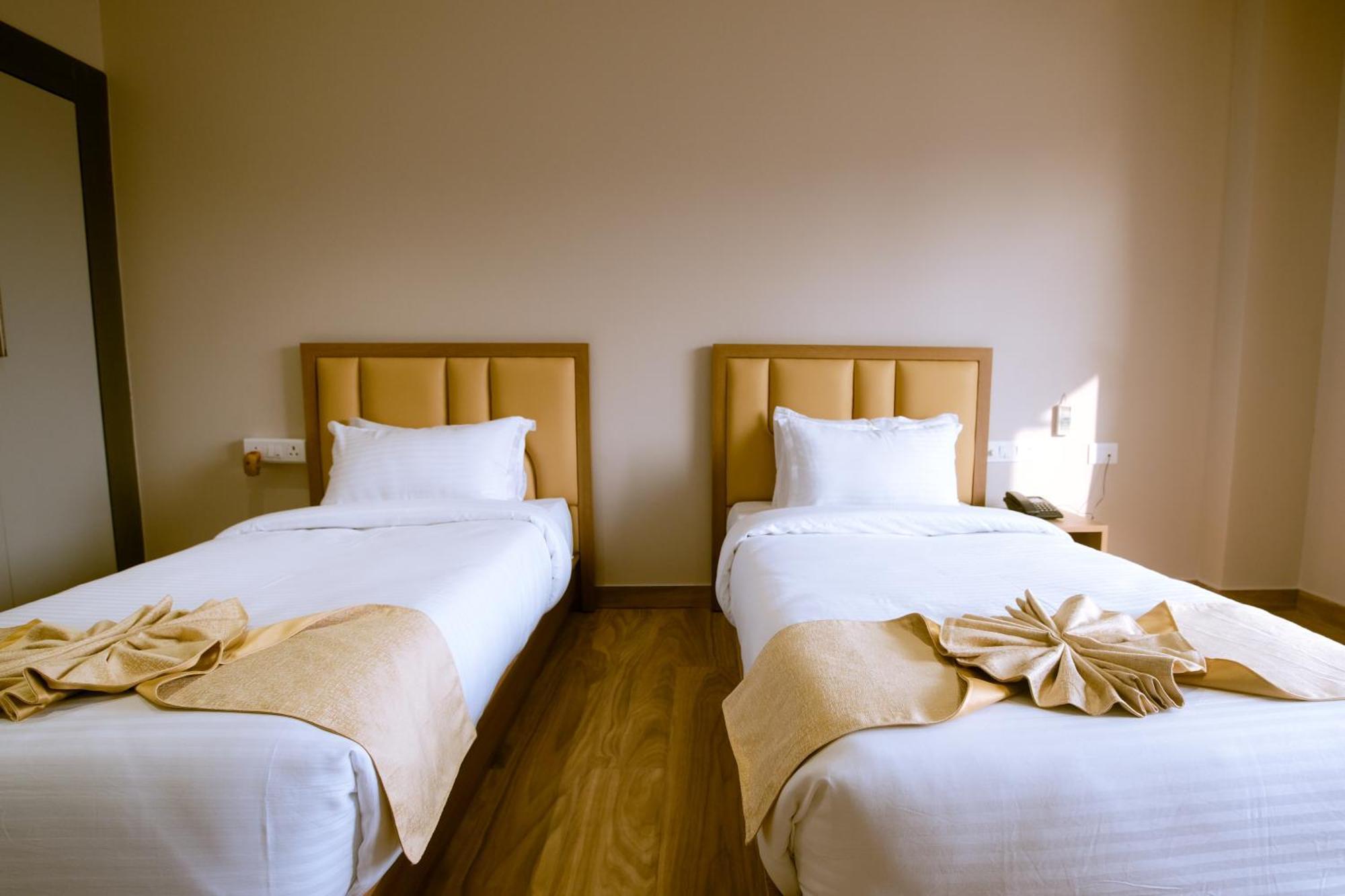Finn'S Weaver Resort, Kāziranga מראה חיצוני תמונה