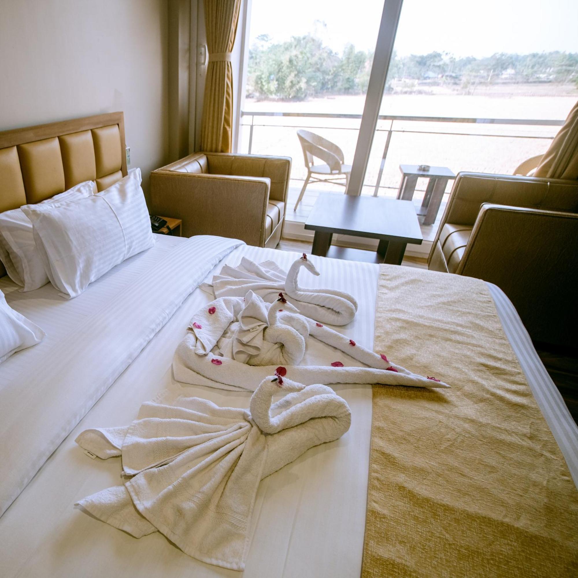 Finn'S Weaver Resort, Kāziranga מראה חיצוני תמונה