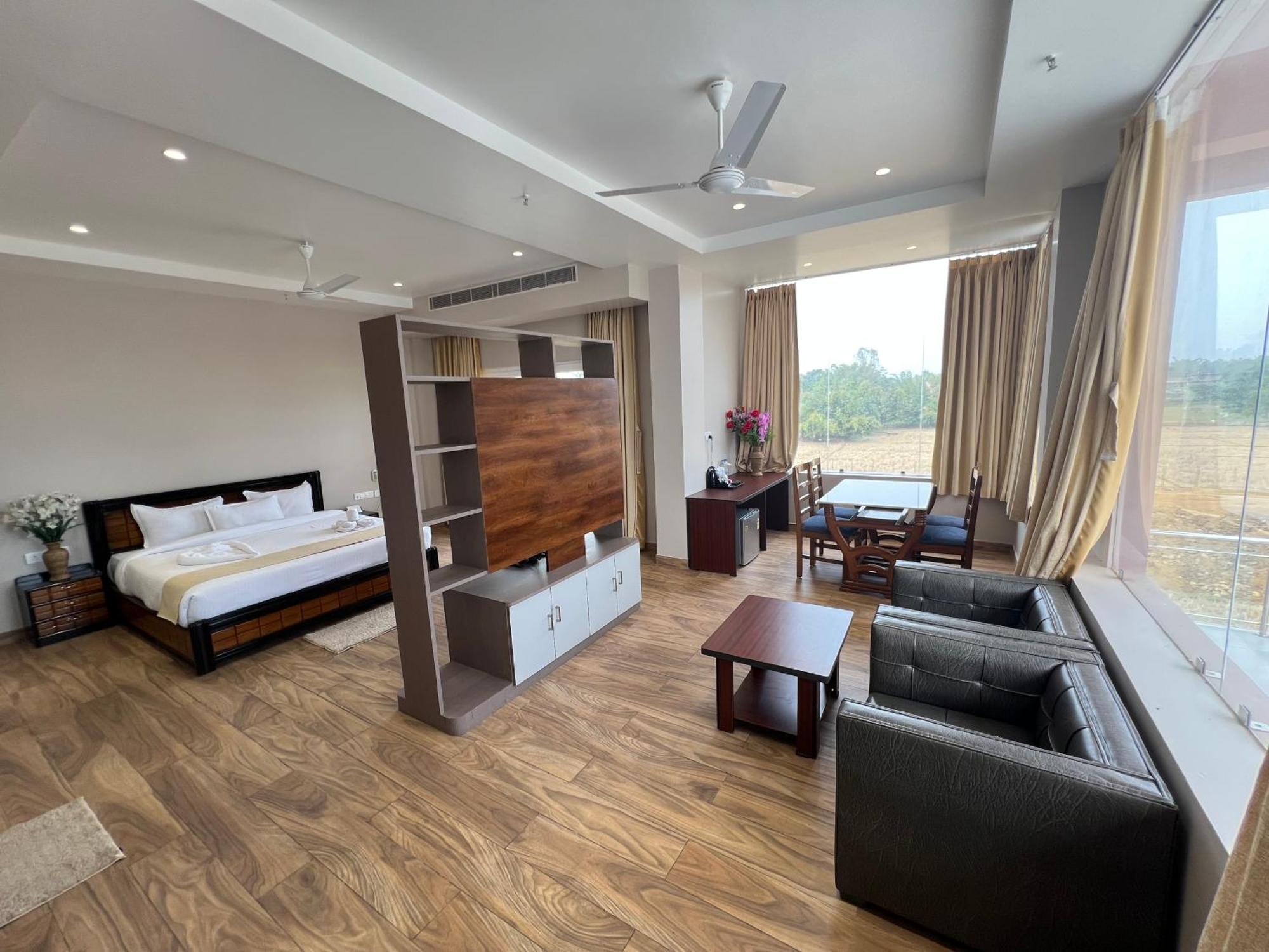 Finn'S Weaver Resort, Kāziranga מראה חיצוני תמונה